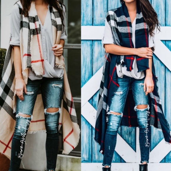 Classic Plaid Frayed Open Front Long Vest - Picture 4 of 6